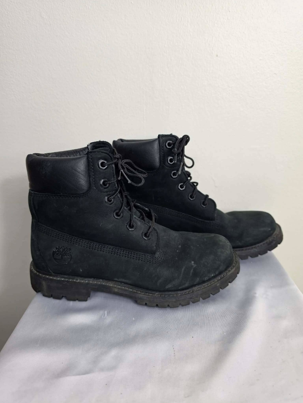 Timberland Black Nubuck 6-Inch Lace-Up Boots